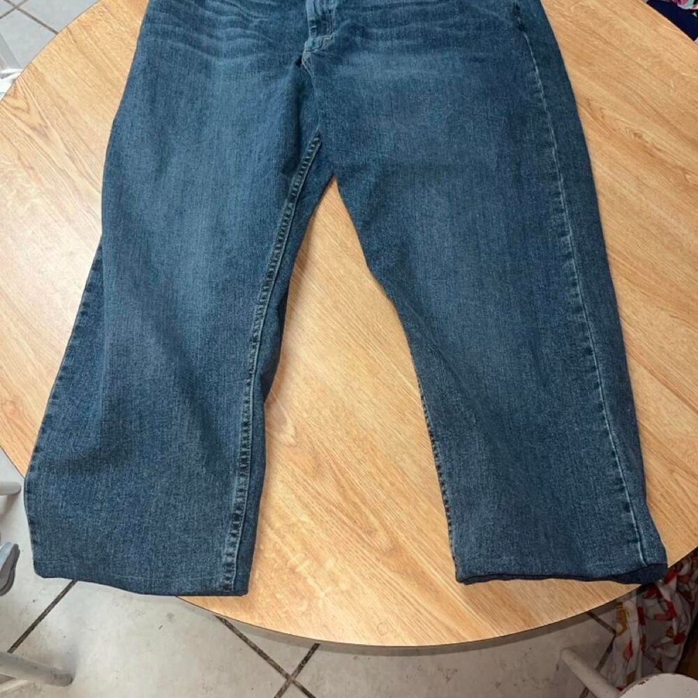 Wrangler Men's Blue and Navy Jeans